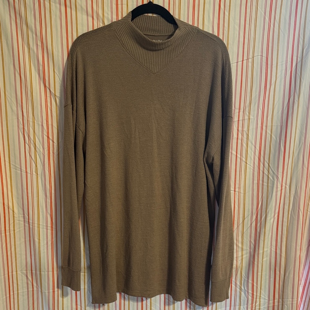 Abercrombie & Fitch Taupe Ribbed Sweater